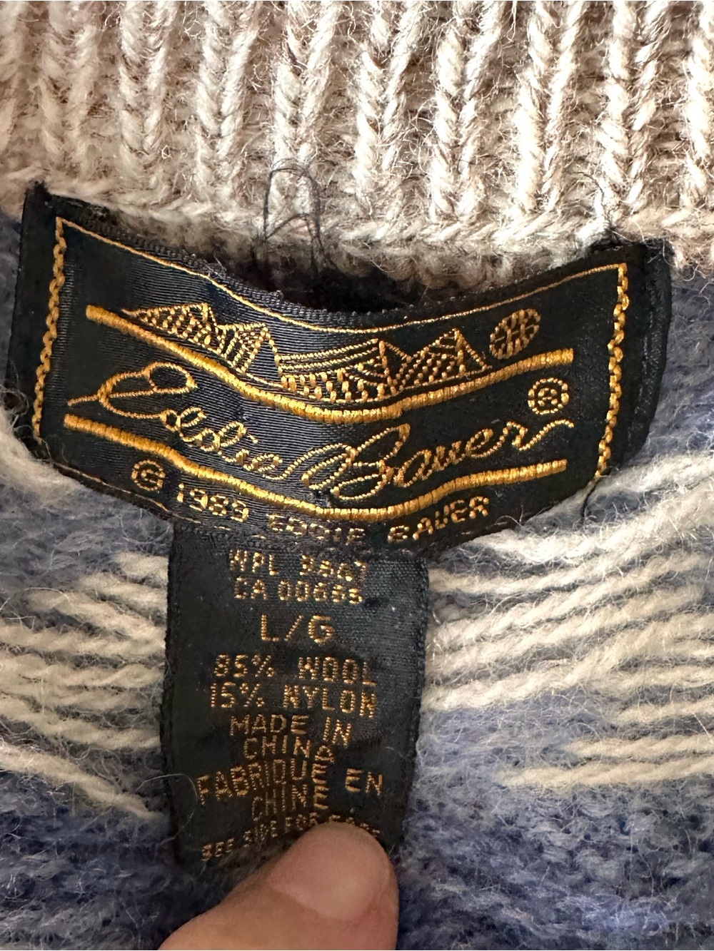 Eddie Bauer Vintage Wool Blend Knit Pullover Sweater with Bunny & Cloud Motif - Picture 4 of 7